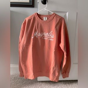 Women’s magnolia sweatshirt, size medium